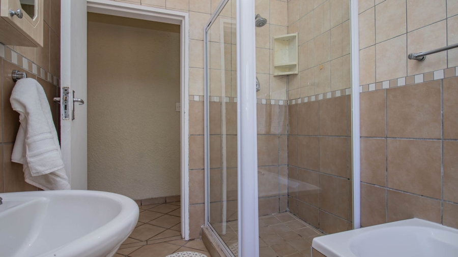 3 Bedroom Property for Sale in Safari Gardens North West